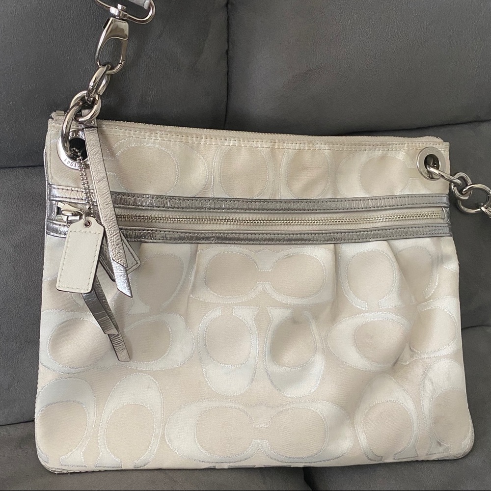 COACH POPPY SIGNATURE CROSSBODY PURSE